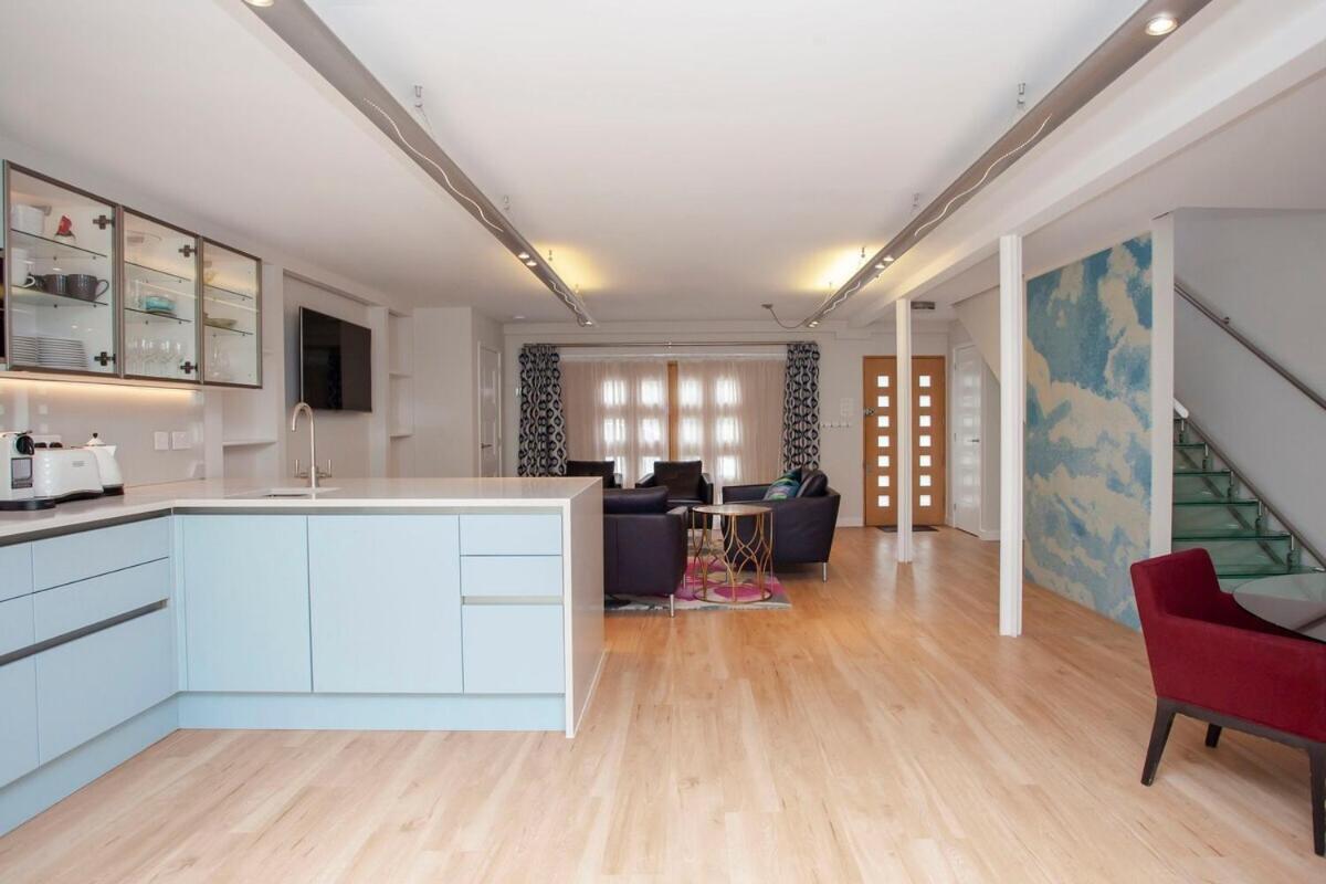 ※ Spacious Georgian Coach House & With Parking باث المظهر الخارجي الصورة