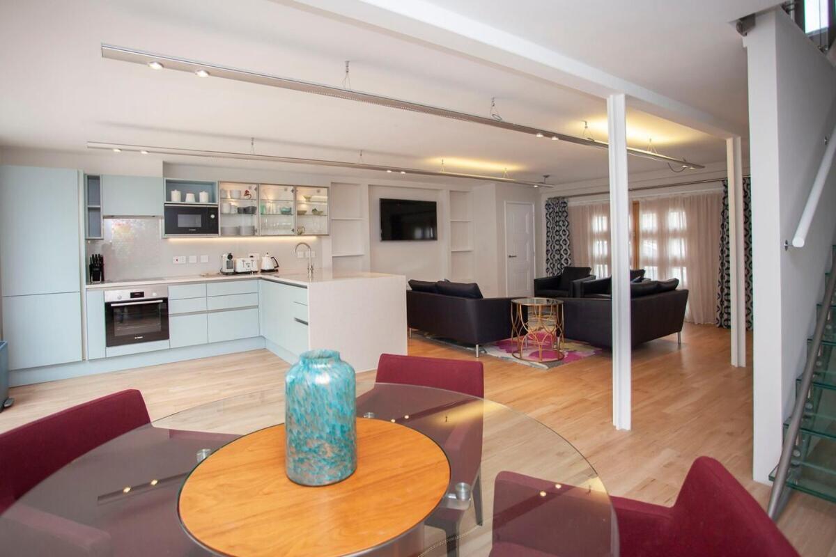 ※ Spacious Georgian Coach House & With Parking باث المظهر الخارجي الصورة
