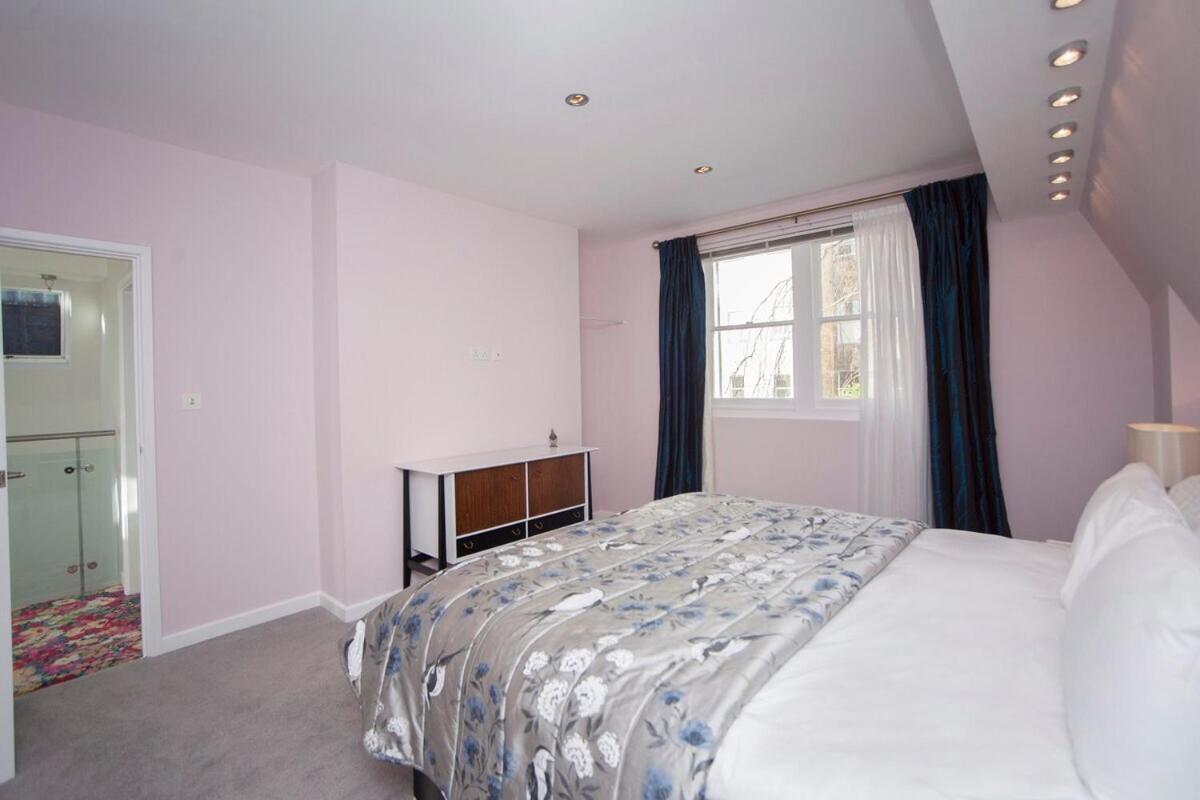 ※ Spacious Georgian Coach House & With Parking باث المظهر الخارجي الصورة